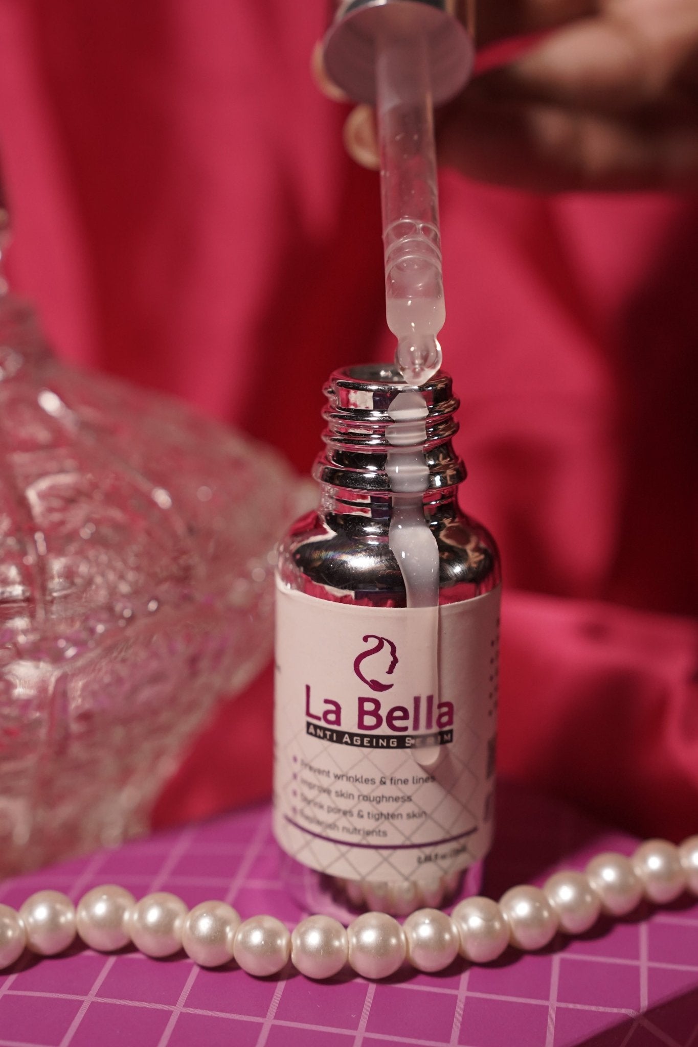 La Bella Anti - ageing Serum - AlifdukanSanivec Pharma types here :)