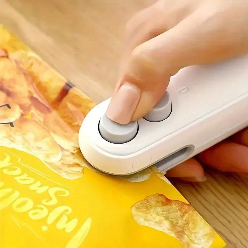 Mini Bag Sealer for Reseal Snacks and Saving,Rechargeable 2 in 1 USB Type C - AlifdukanAlifdukan types here :)